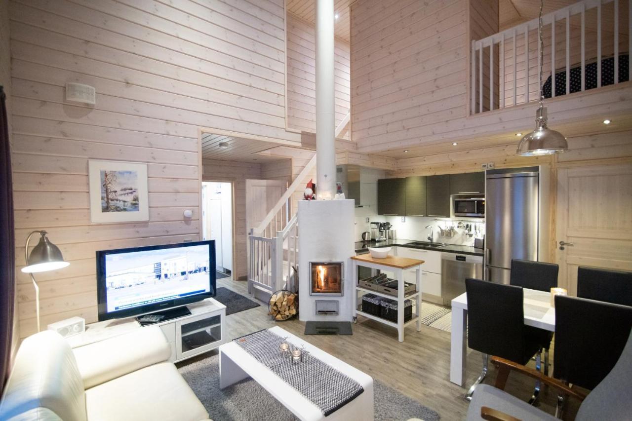 Penzion Ettomies II Äkäslompolo Exteriér fotografie